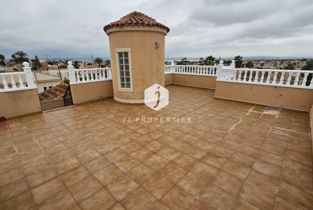 Resale - Villa -
Torrevieja - El chaparral