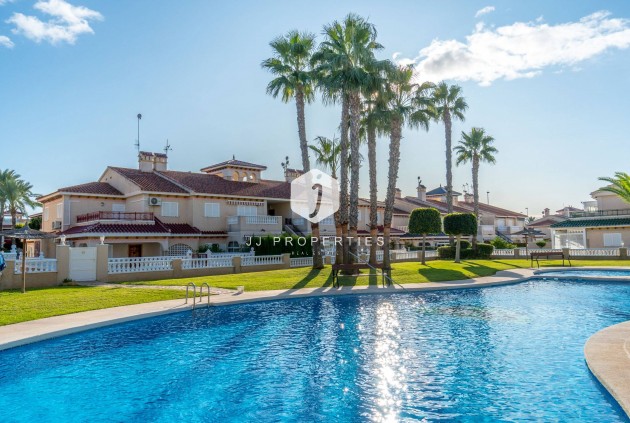 Resale - Duplex -
Orihuela Costa - Playa Flamenca