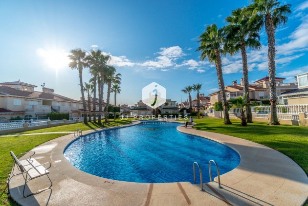 Resale - Duplex -
Orihuela Costa - Playa Flamenca