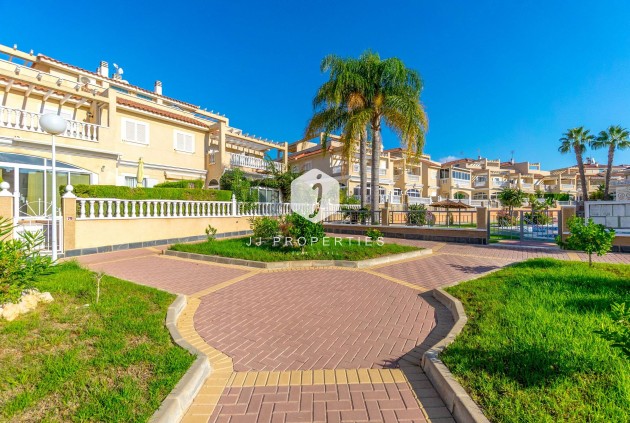 Resale - Duplex -
Orihuela Costa - Playa Flamenca