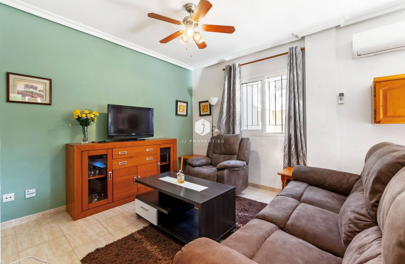 Resale - Duplex -
Orihuela Costa - Playa Flamenca