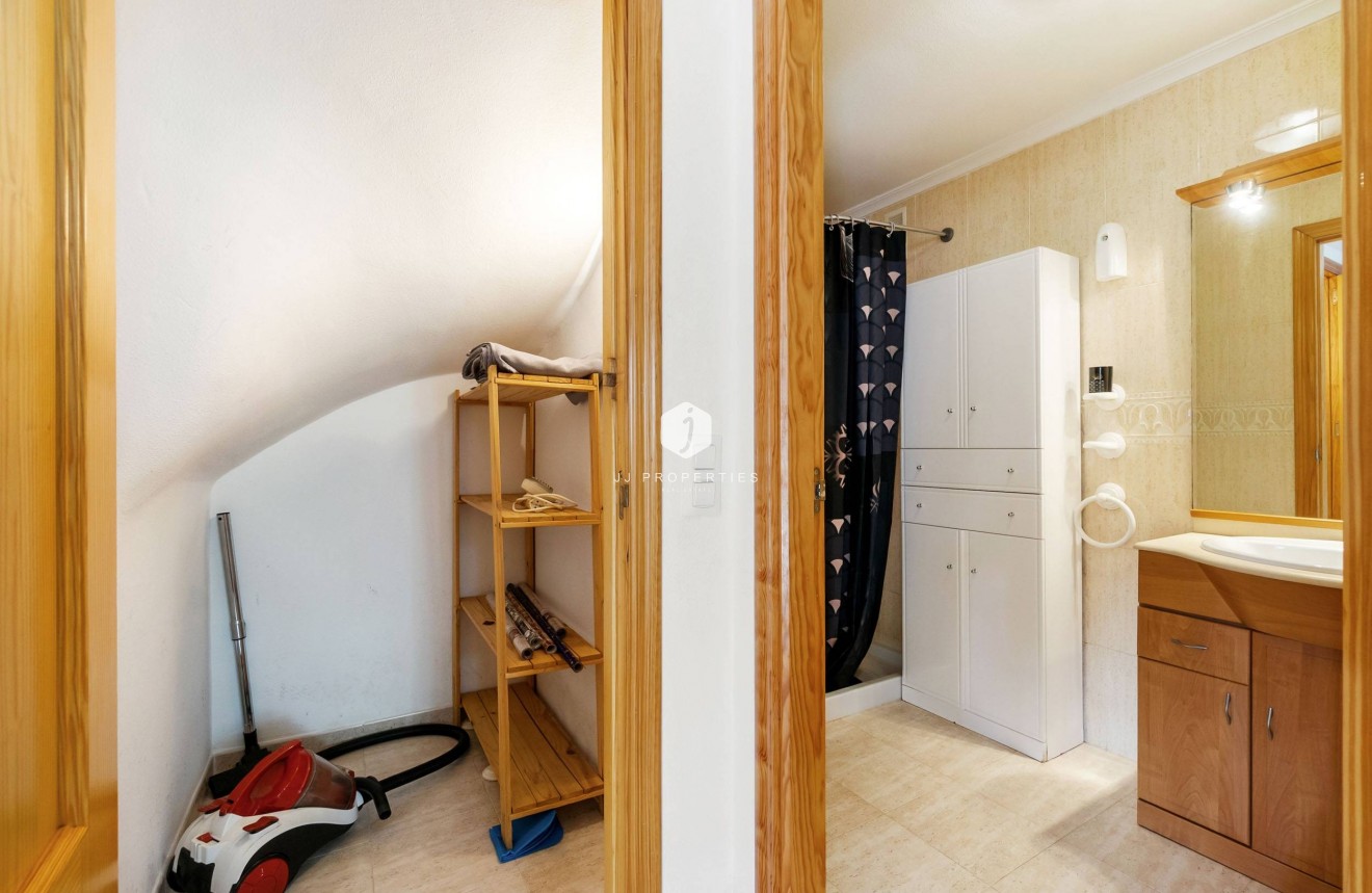 Resale - Duplex -
Orihuela Costa - Playa Flamenca