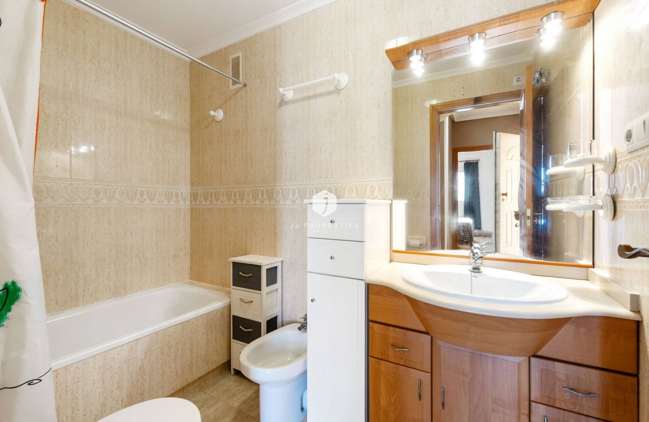 Resale - Duplex -
Orihuela Costa - Playa Flamenca