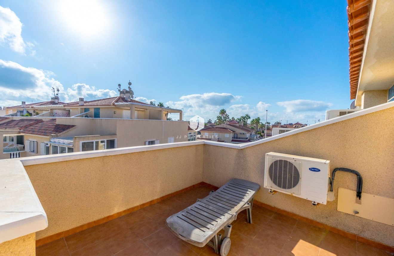 Resale - Duplex -
Orihuela Costa - Playa Flamenca