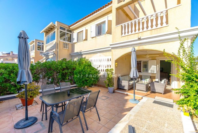 Resale - Duplex -
Orihuela Costa - Playa Flamenca