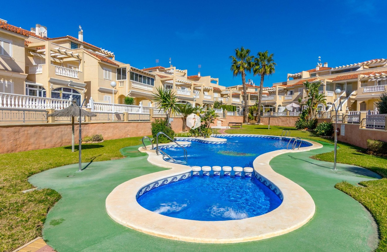 Resale - Duplex -
Orihuela Costa - Playa Flamenca