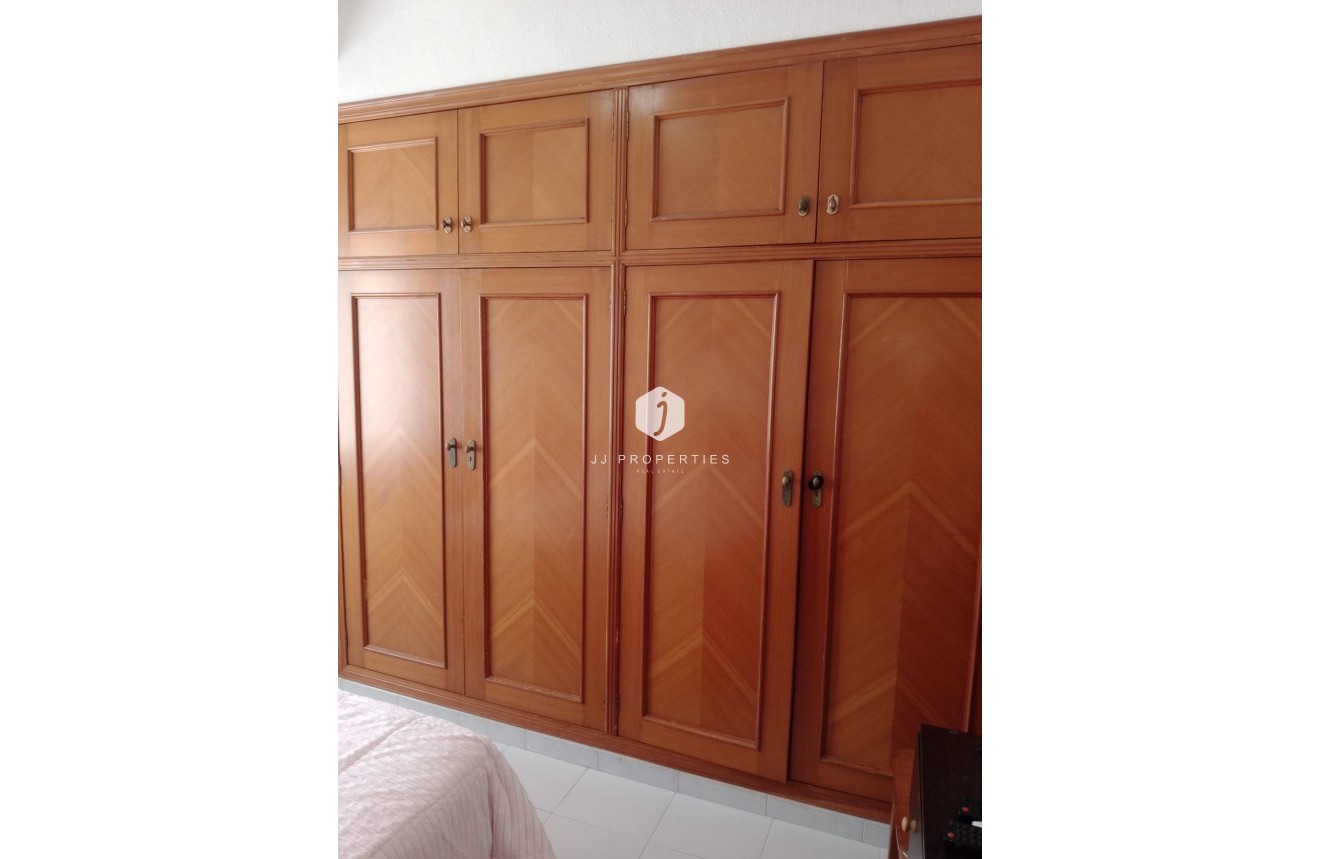 Resale - Apartment / flat -
Torrevieja - Playa del Cura