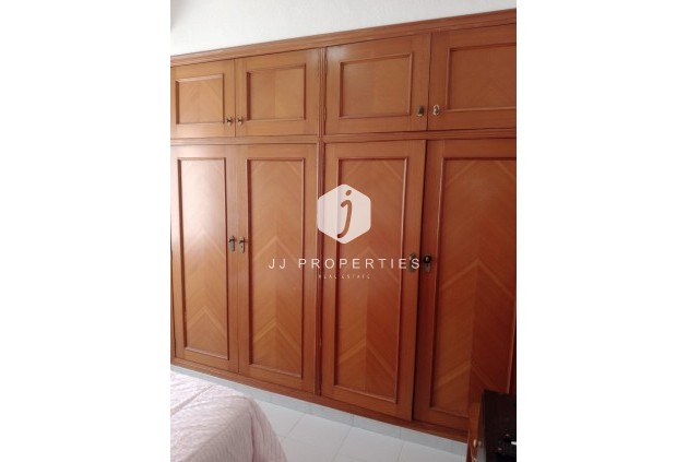 Resale - Apartment / flat -
Torrevieja - Playa del Cura