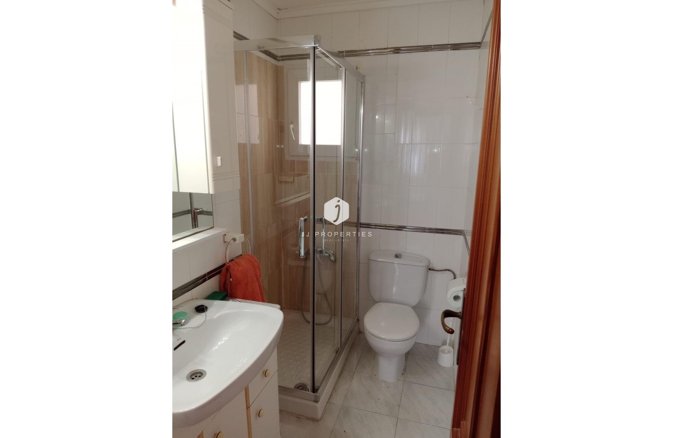 Resale - Apartment / flat -
Torrevieja - Playa del Cura