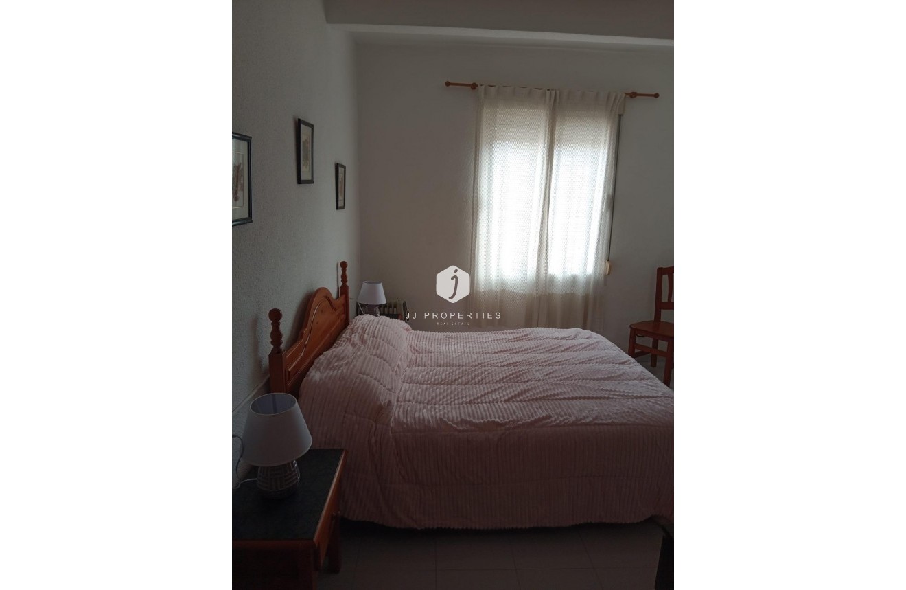 Resale - Apartment / flat -
Torrevieja - Playa del Cura