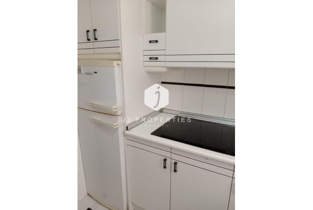 Resale - Apartment / flat -
Torrevieja - Playa del Cura