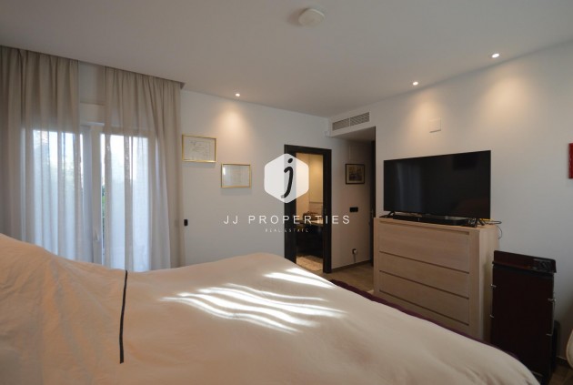 Resale - Villa -
Algorfa - Club De Golf La Finca