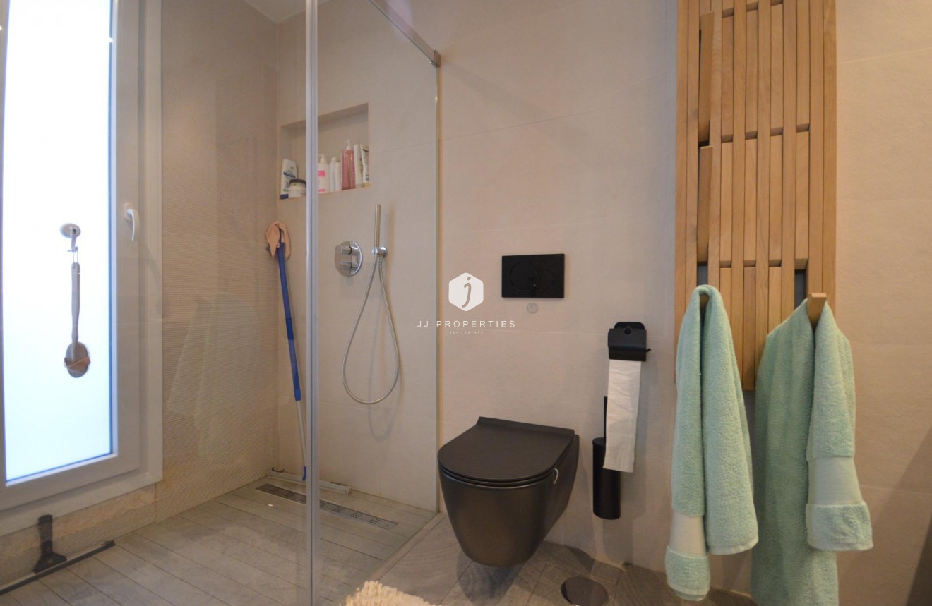 Resale - Villa -
Algorfa - Club De Golf La Finca