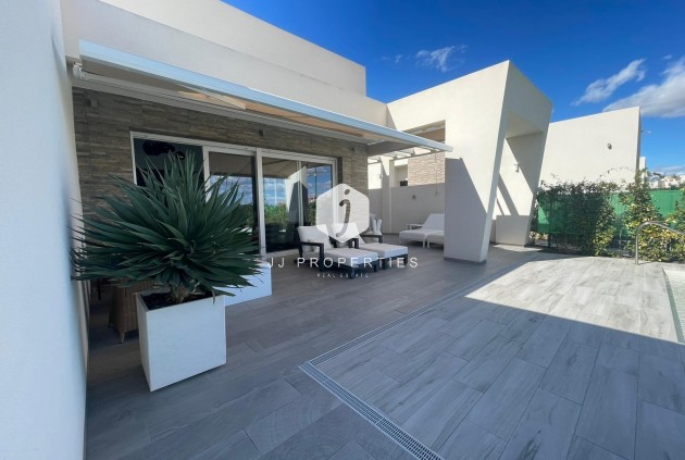 Resale - Villa -
Algorfa - Club De Golf La Finca