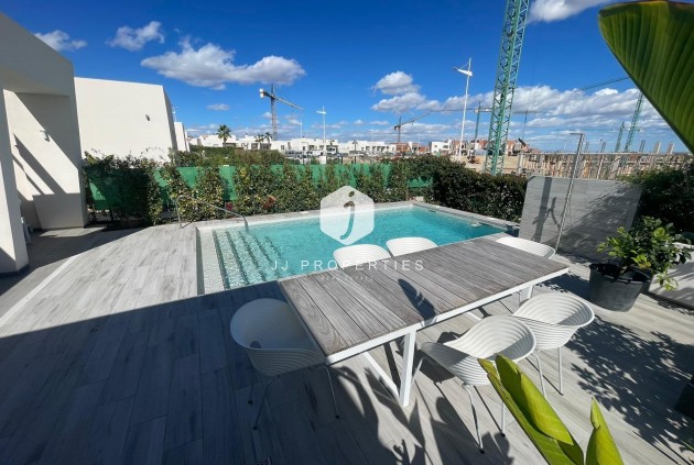 Resale - Villa -
Algorfa - Club De Golf La Finca