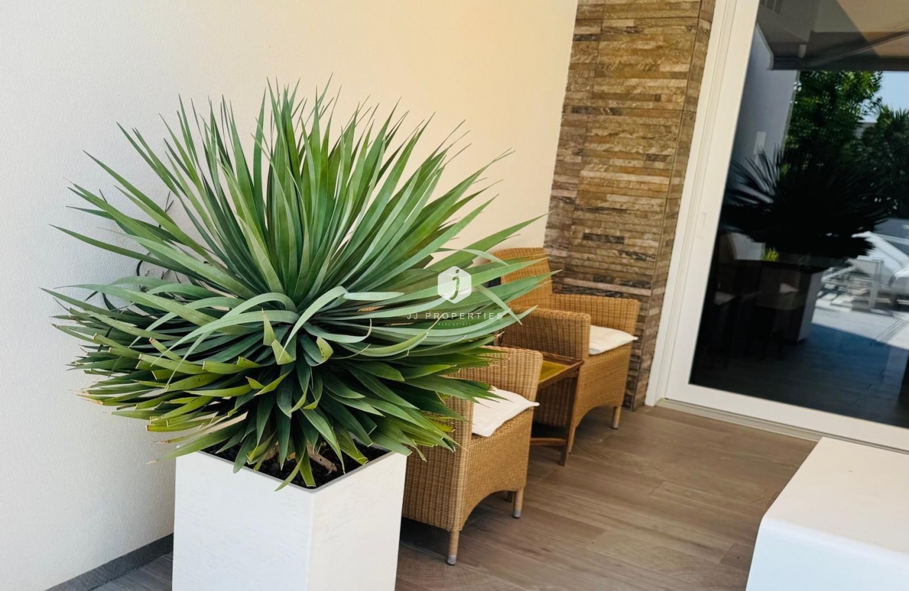 Resale - Villa -
Algorfa - Club De Golf La Finca