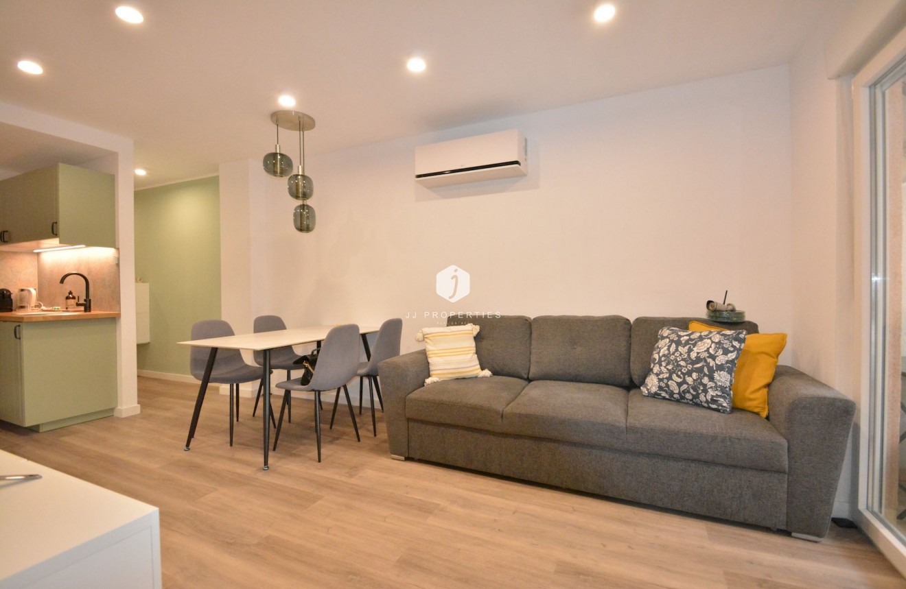 Resale - Apartment / flat -
Torrevieja - Costa Blanca