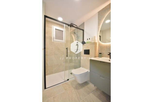 Resale - Apartment / flat -
Torrevieja - Costa Blanca