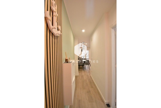 Resale - Apartment / flat -
Torrevieja - Costa Blanca