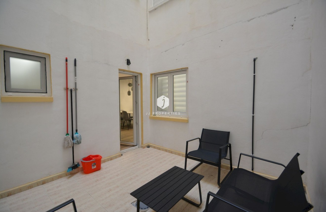 Resale - Apartment / flat -
Torrevieja - Costa Blanca