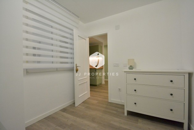 Resale - Apartment / flat -
Torrevieja - Costa Blanca