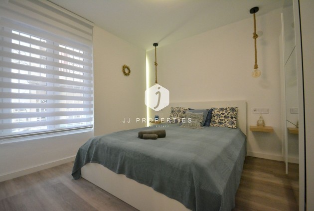 Resale - Apartment / flat -
Torrevieja - Costa Blanca