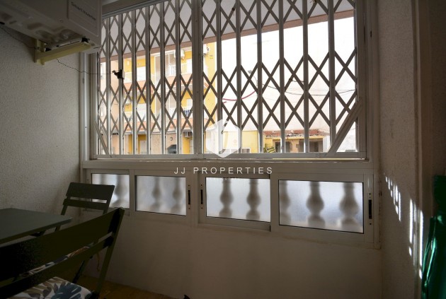 Resale - Apartment / flat -
Torrevieja - Costa Blanca