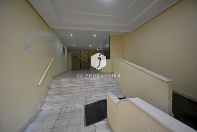 Resale - Apartment / flat -
Torrevieja - Costa Blanca