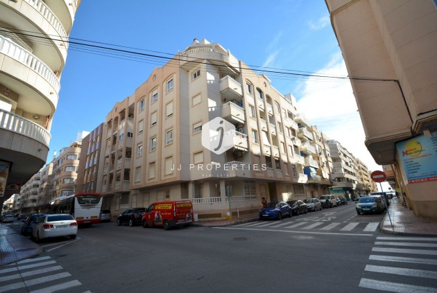 Resale - Apartment / flat -
Torrevieja - Costa Blanca