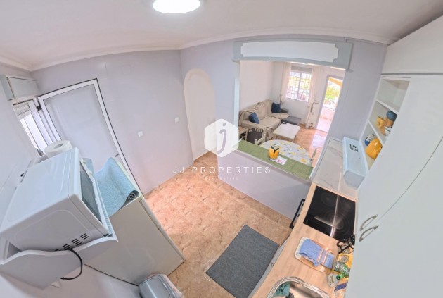 Resale - Bungalow -
Torrevieja - El Limonar