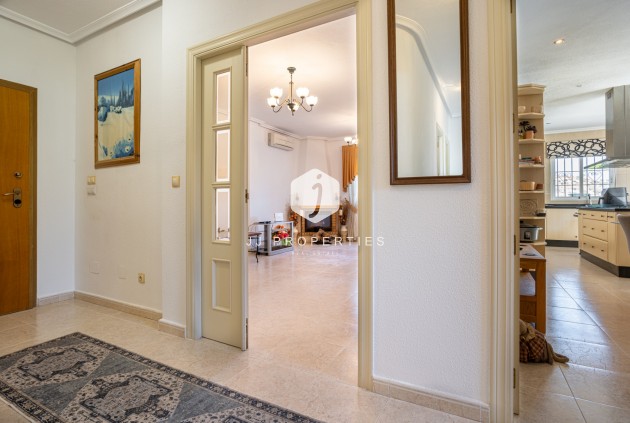 Resale - Villa -
Bigastro - Inland