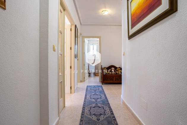 Resale - Villa -
Bigastro - Inland