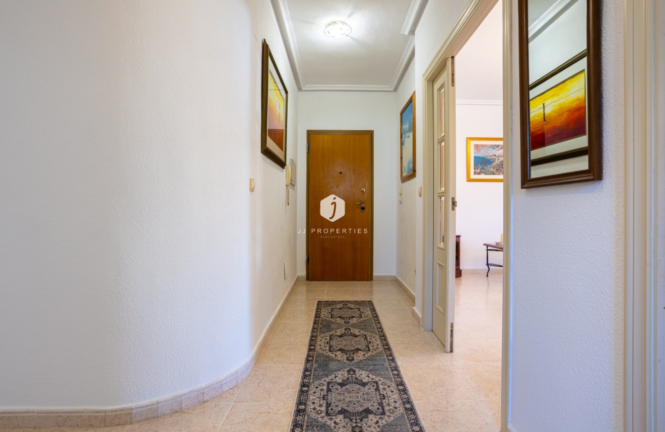 Resale - Villa -
Bigastro - Inland