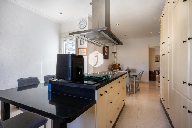 Resale - Villa -
Bigastro - Inland