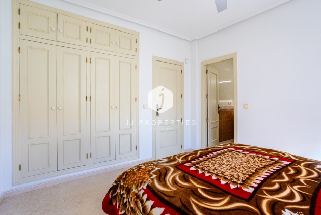 Resale - Villa -
Bigastro - Inland