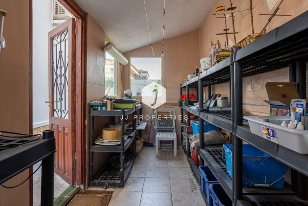 Resale - Villa -
Bigastro - Inland