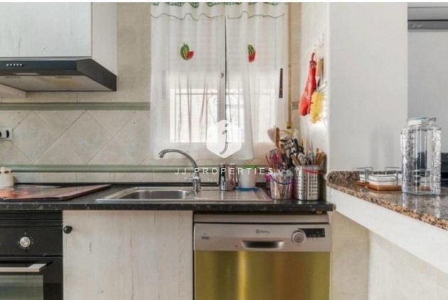 Resale - Duplex -
San Miguel de Salinas - Las Filipinas