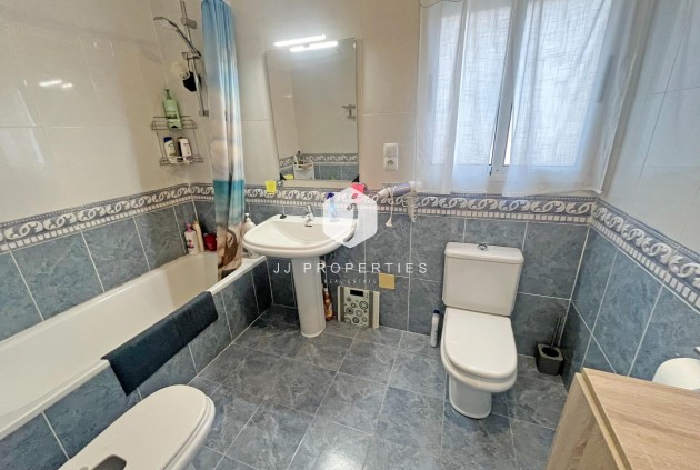 Resale - Duplex -
San Miguel de Salinas - Las Filipinas