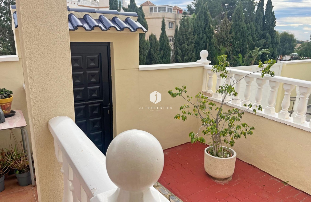 Resale - Duplex -
San Miguel de Salinas - Las Filipinas