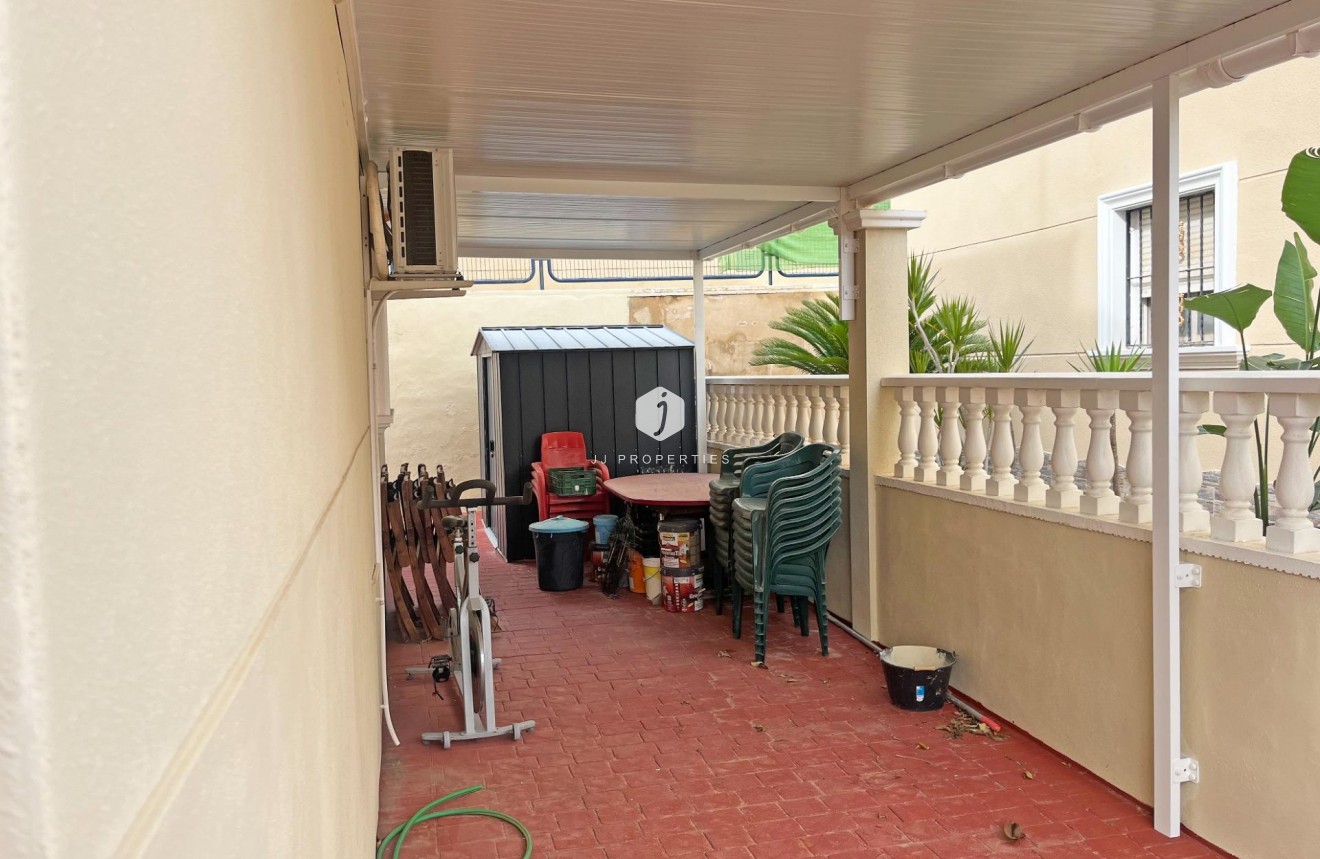 Resale - Duplex -
San Miguel de Salinas - Las Filipinas