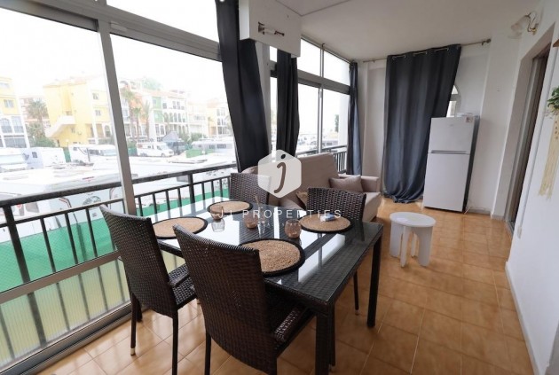 Resale - Apartment / flat -
Torrevieja - Costa Blanca