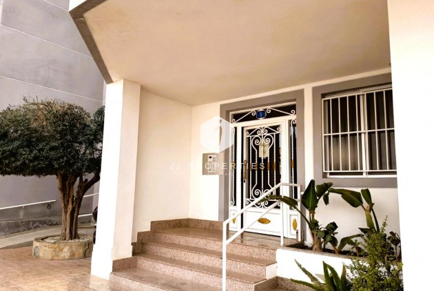 Segunda mano - Apartamento / piso -
Orihuela Costa - Costa Blanca