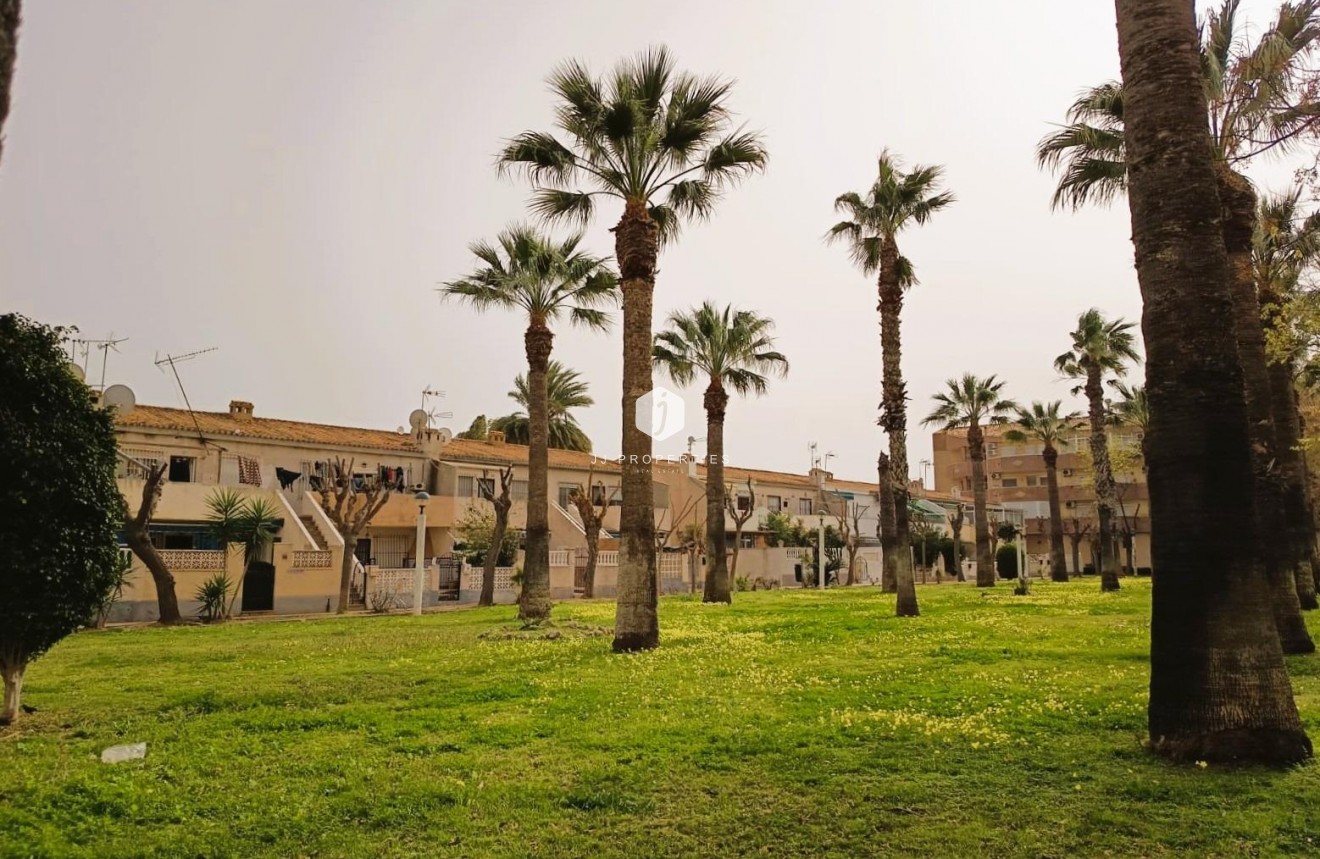 Segunda mano - Apartamento / piso -
Orihuela Costa - Costa Blanca