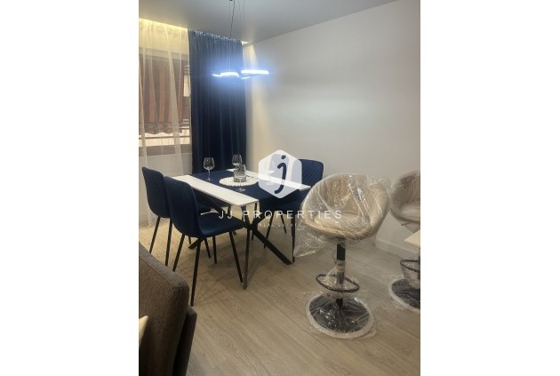 Resale - Apartment / flat -
Torrevieja - Costa Blanca