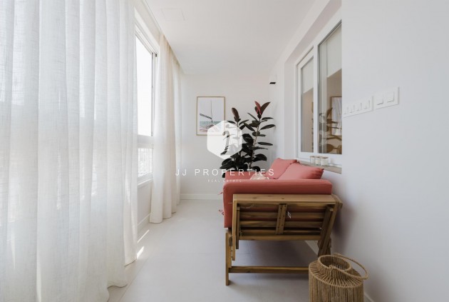 Resale - Apartment / flat -
Torrevieja - Costa Blanca