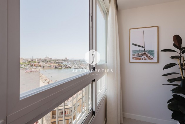 Resale - Apartment / flat -
Torrevieja - Costa Blanca