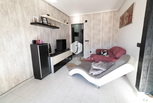 Resale - Apartment / flat -
Torrevieja - El molino
