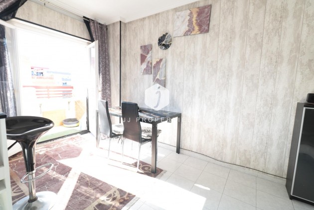 Resale - Apartment / flat -
Torrevieja - El molino
