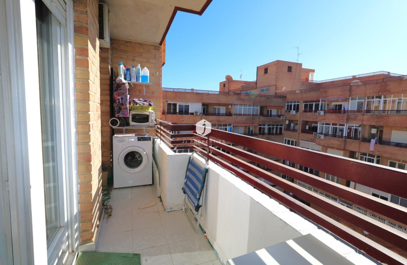 Resale - Apartment / flat -
Torrevieja - El molino