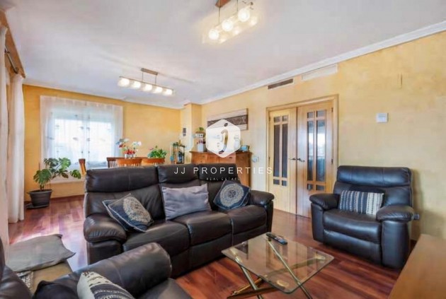 Resale - Villa -
Torrevieja - aguas nuevas